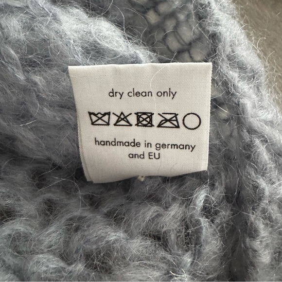 Maiami Basic Gray Turtleneck Sweater - Picture 6 of 6